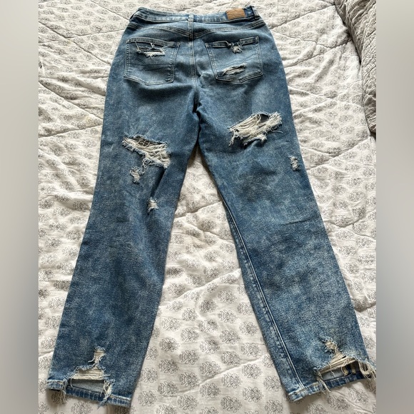 American Eagle Stretch Distressed Jeans Size 8 - Picture 6 of 7